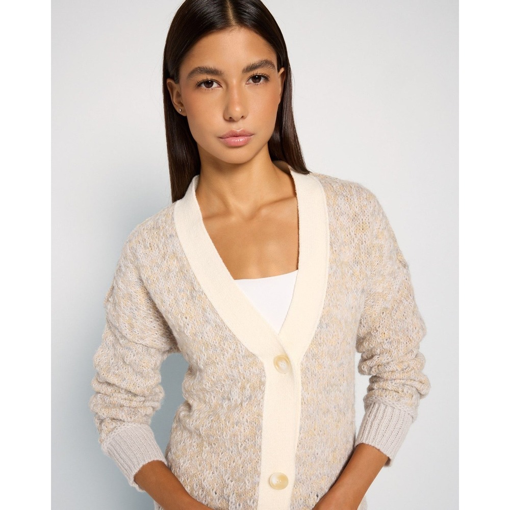 78 SUNNY Gemini V-Neck Cardigan‎ Cream Size Large New With Tags